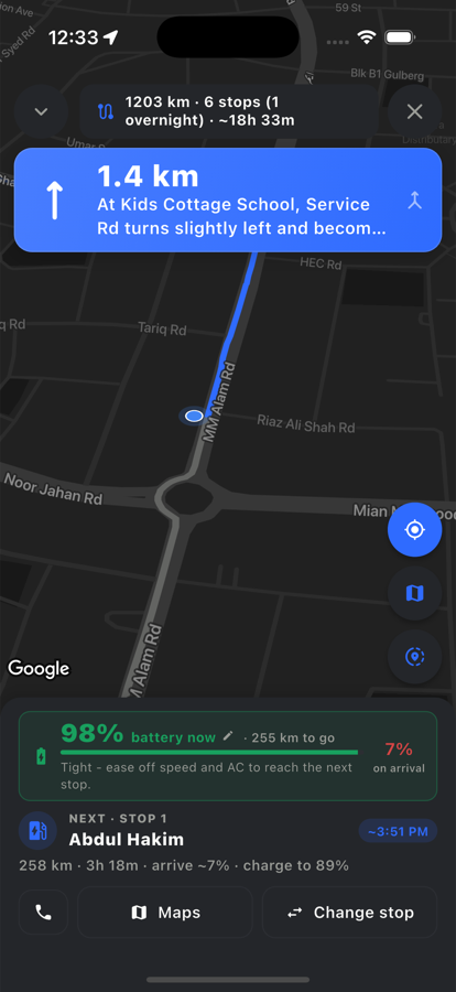 Sarai navigation — turn card and stop rail